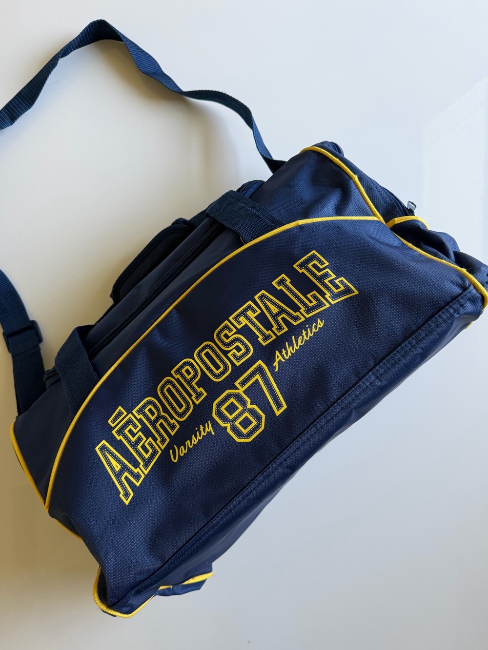 Aeropostale Vintage Style Duffle Bag - EUC
